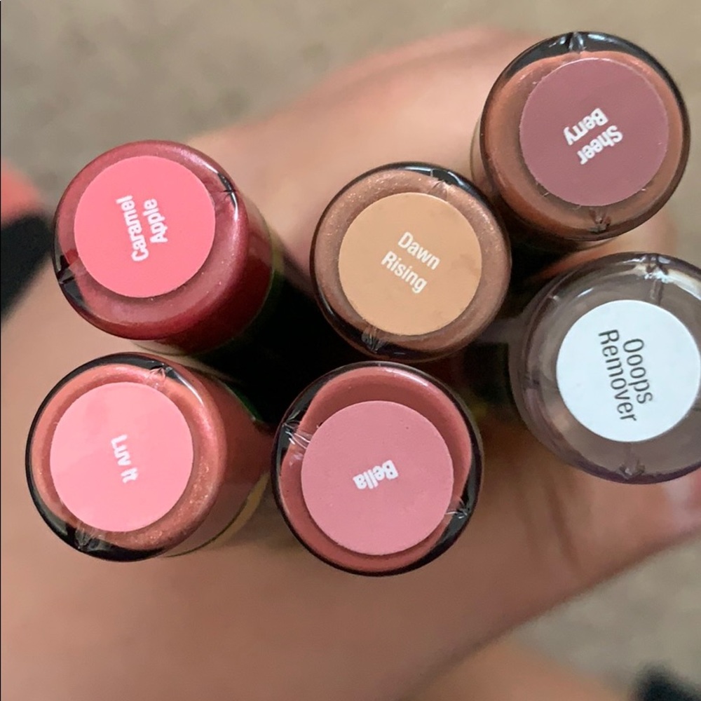 Lipsense - Picture 2 of 2